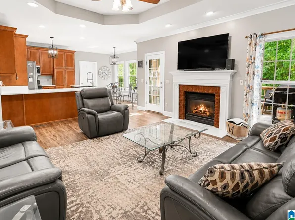 205 Cameron Cir, Chelsea, AL 35043