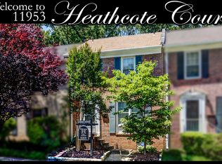 11953 Heathcote Ct, Reston, VA 20191