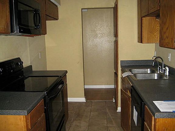 3rd image of 6212 Kary Lynn Dr S