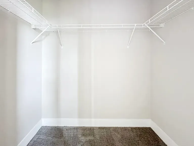 827 Kenai Ct — Photo 9