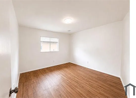 2 bed, $1,150 — Photo 2
