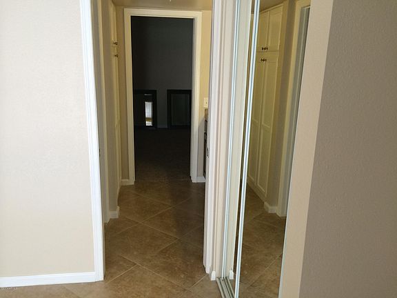 5th image of 5 E Waltann Ln
