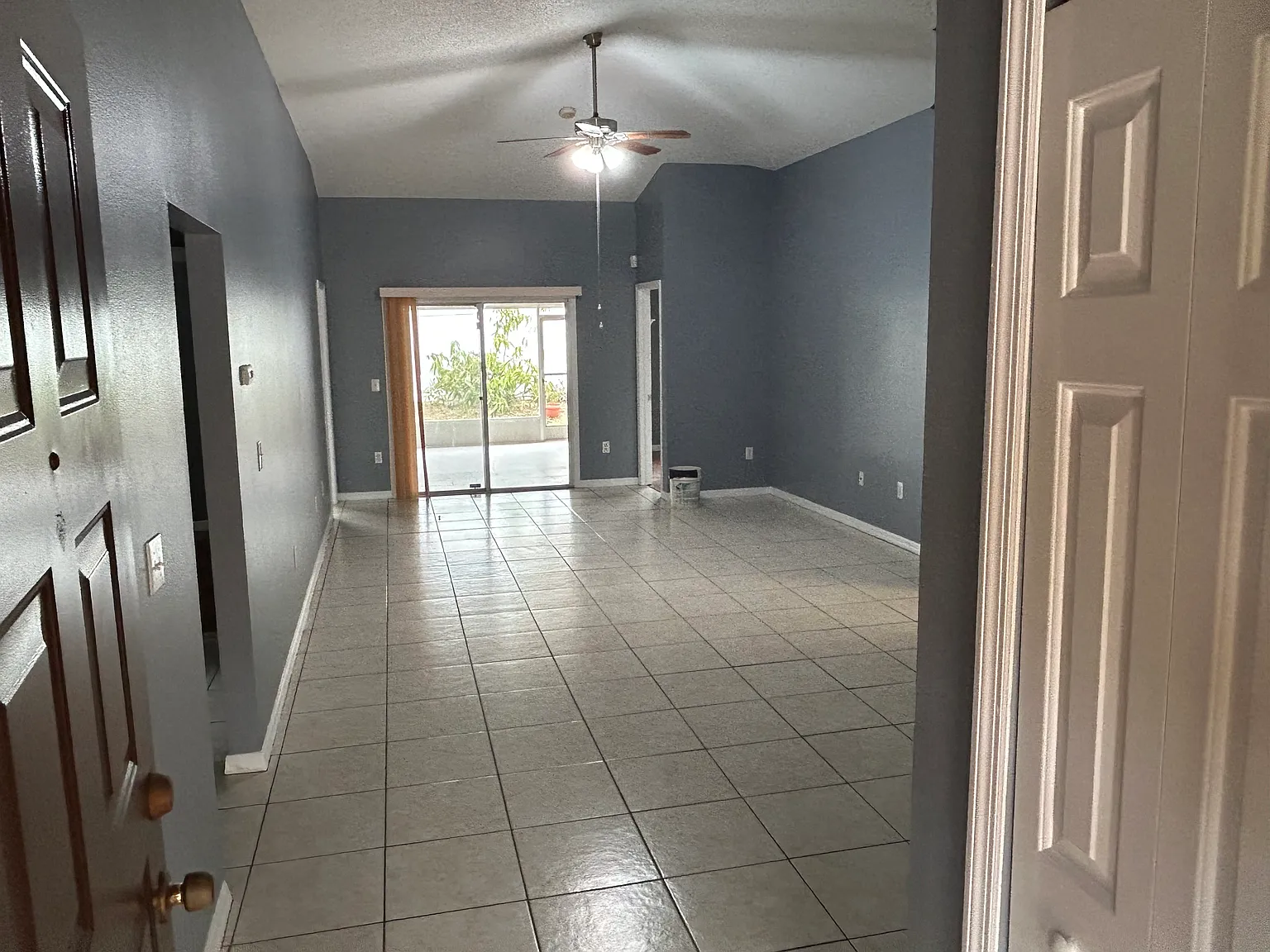 3110 Summer House Dr — Photo 2