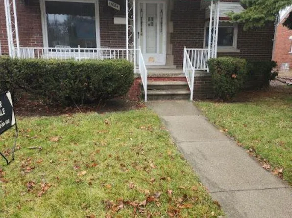 15084 Oceana Ave, Allen Park, MI 48101