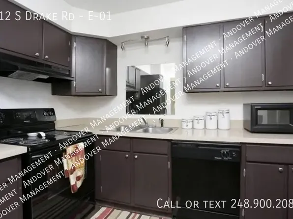 312 S Drake Rd #E-01, Kalamazoo, MI 49009