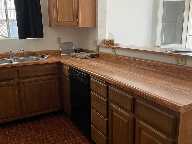 1802 W Harding Way — Photo 9