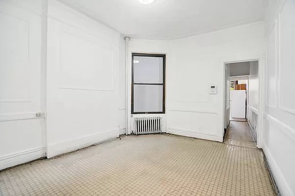 1st image of 348 W 48th St #4E