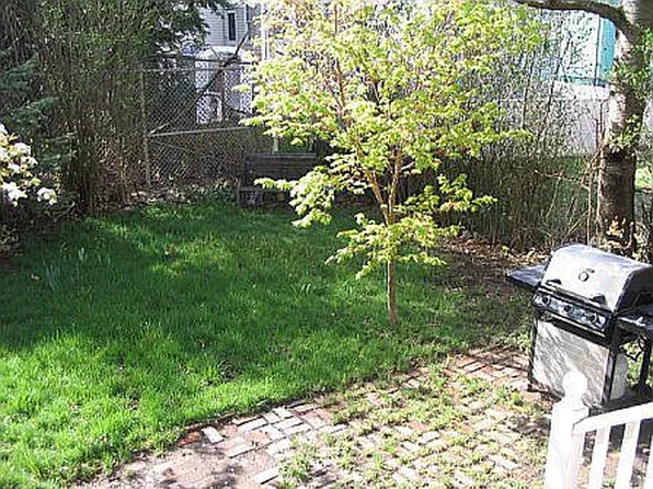 54 Farragut Ave #3, Somerville, MA 02144