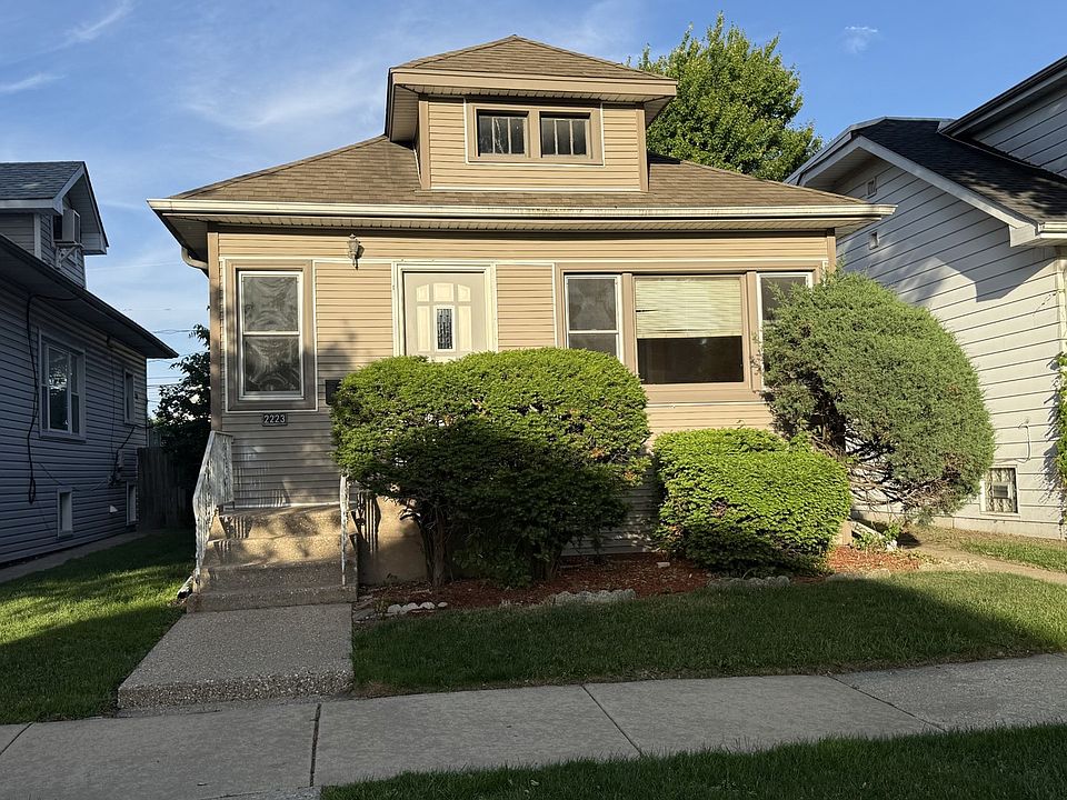 1st image of 2223 N 74th Ave