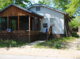117 3rd St SE, Fayette, AL 35555