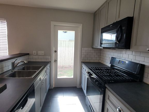 5th image of 110-122 San Angelo Blvd #114