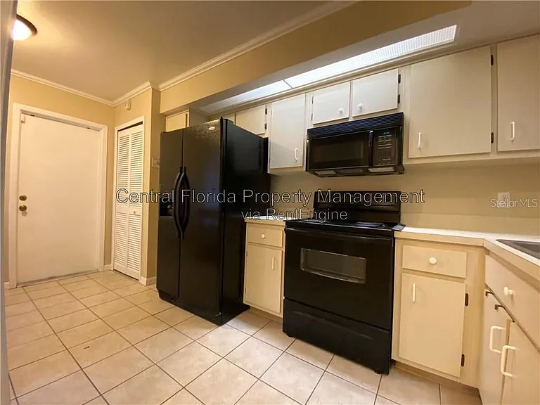587 Northbridge Dr — Photo 13