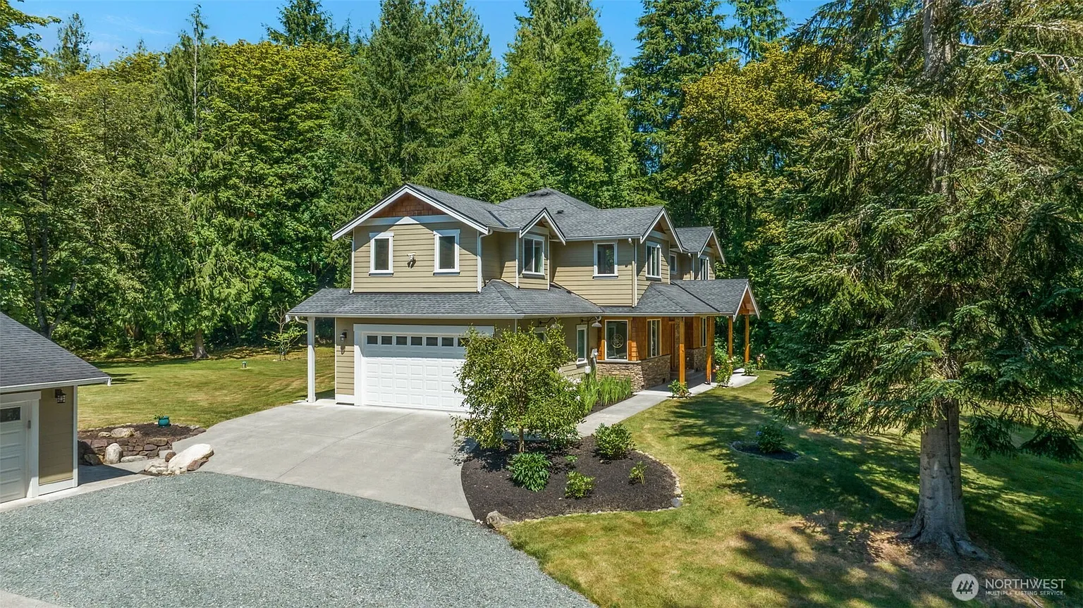 11212 Chain Lake Road photo 1