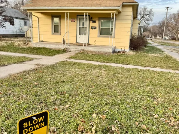 433 E 8th St, Concordia, KS 66901