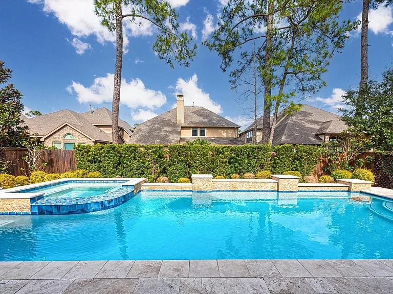 6 Camplight Ct — Photo 1