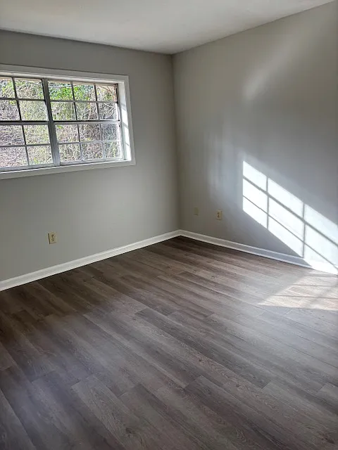 3 bed, 1800 sqft, $1,400 — Photo 4