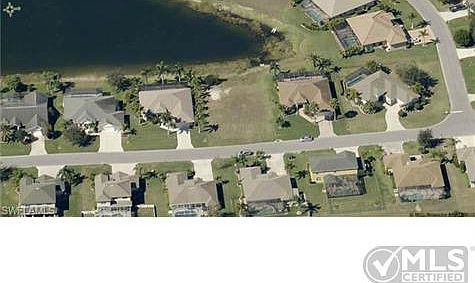 5th image of 15370 Briarcrest Cir