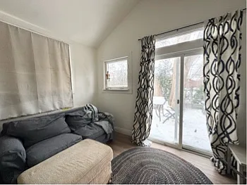 105 Uno Drive Toronto — Photo 2