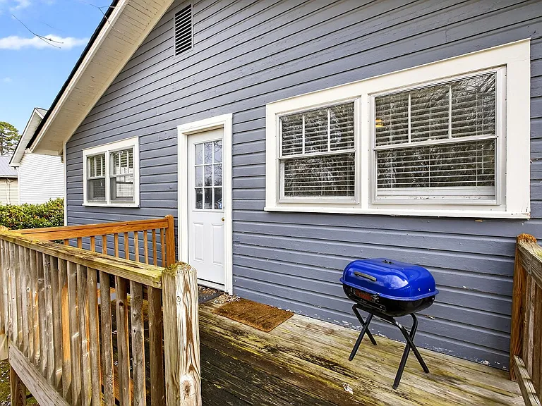 1735 Harle Ave NW — Photo 26