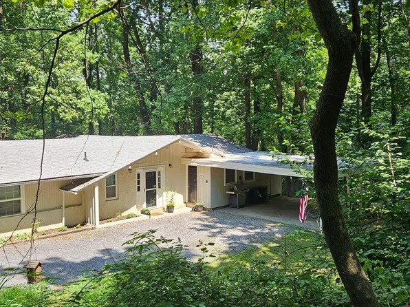 255 Dogwood Blossom Ln, Front Royal, VA 22630