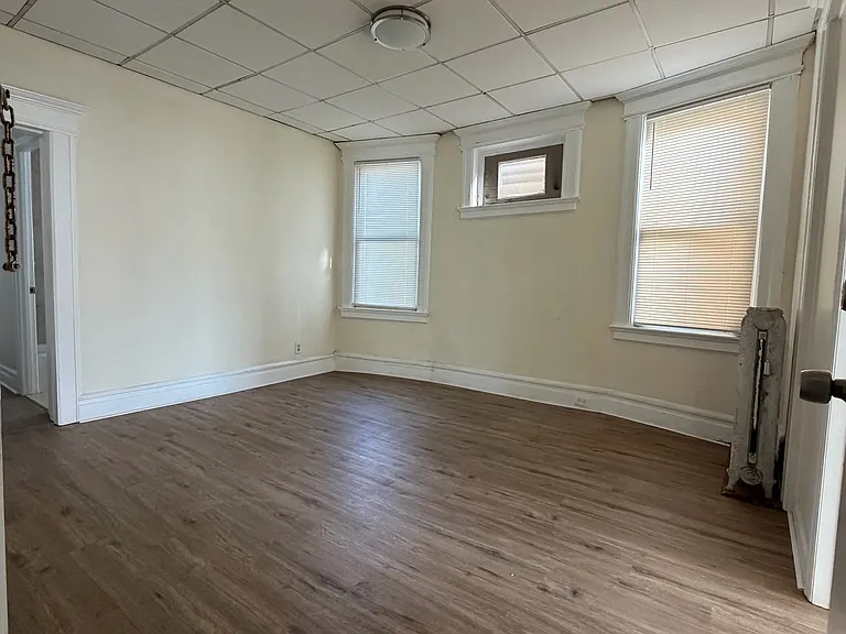 60 Vermont Ave #2 — Photo 2