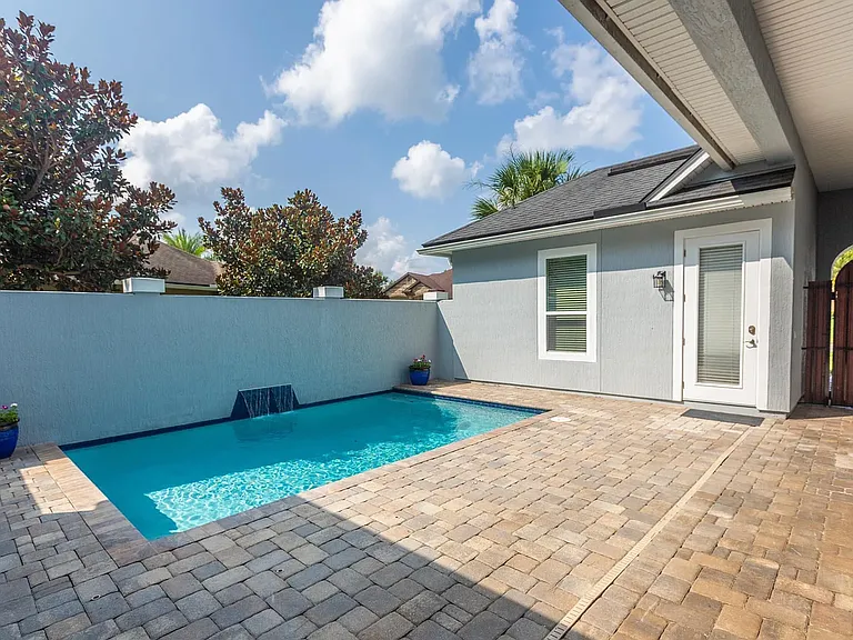148 Woodcross Dr — Photo 8