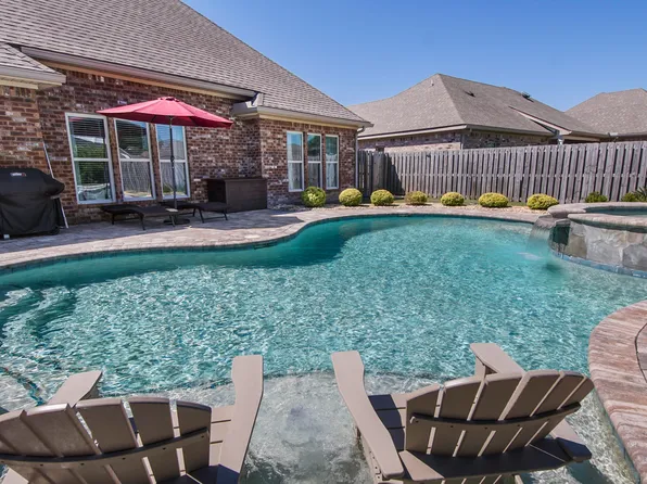 221 Buxtons Way, Freeport, FL 32439