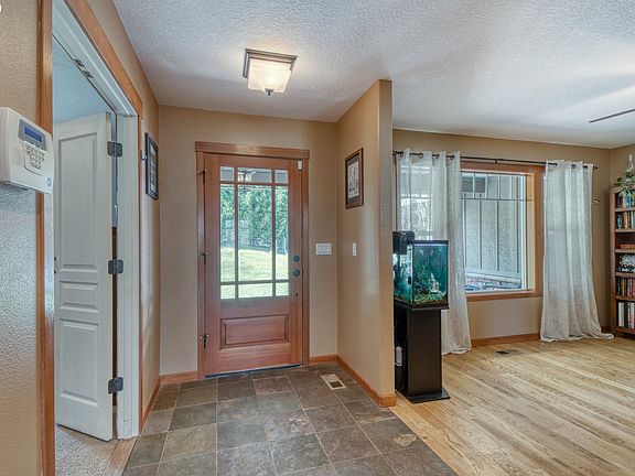 3rd image of 43217 NE Baxter Dr
