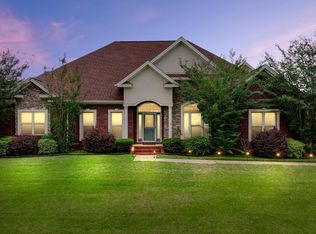 925 Fireside Dr, Prattville, AL 36067