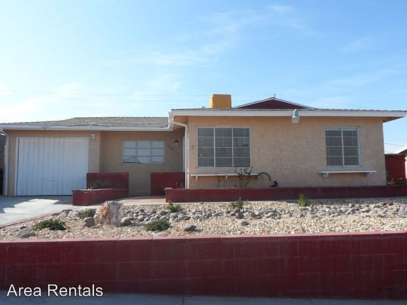 3rd image of 360 S Muriel Dr