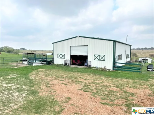 444 Fm 2043, Goliad, TX 77963