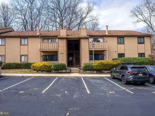 1508 Woodhollow Dr, Marlton, NJ 08053