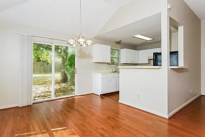 214 Deer Bridge Dr — Photo 5
