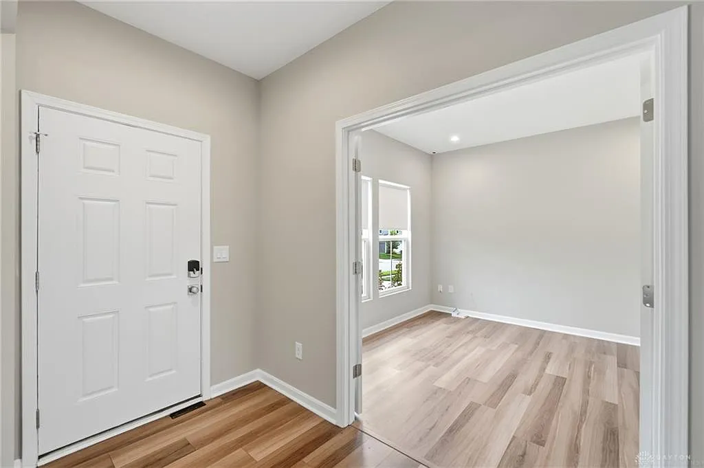 4 bed, 2.5 bath, 3357 sqft, $2,800 — Photo 3