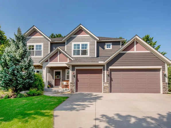 1147 Pine Hill Ln, Saint Paul, MN 55127