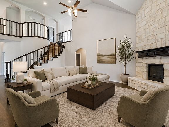 5th image of 2455 Lusitano Ln