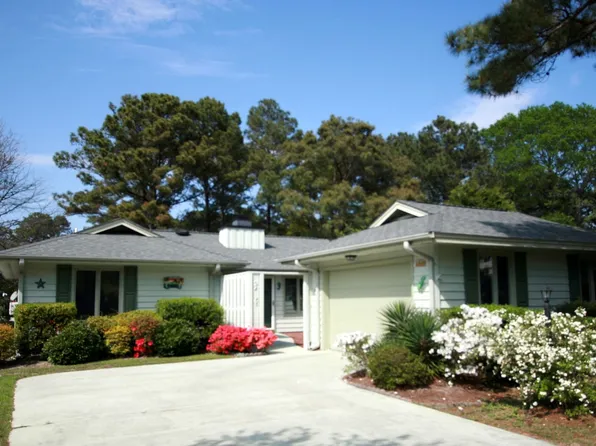 721 Fairway Dr E, Sunset Beach, NC 28468