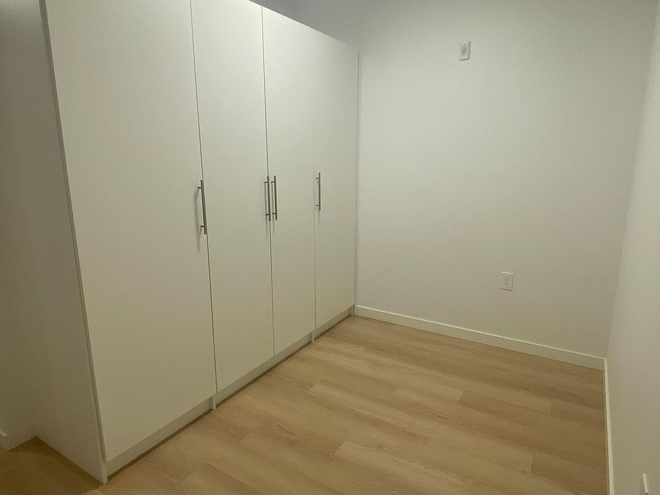 Building Photo 5