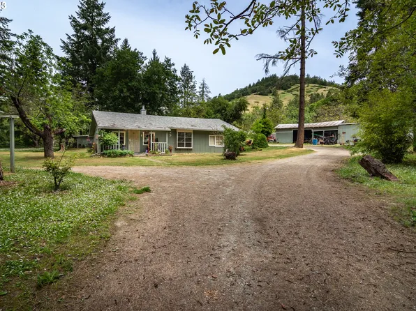 2692 N Myrtle Rd, Myrtle Creek, OR 97457