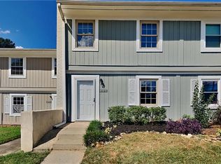 5737 Bramblegate Rd #E, Greensboro, NC 27409