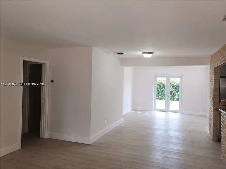 3346 Coolidge St — Photo 6