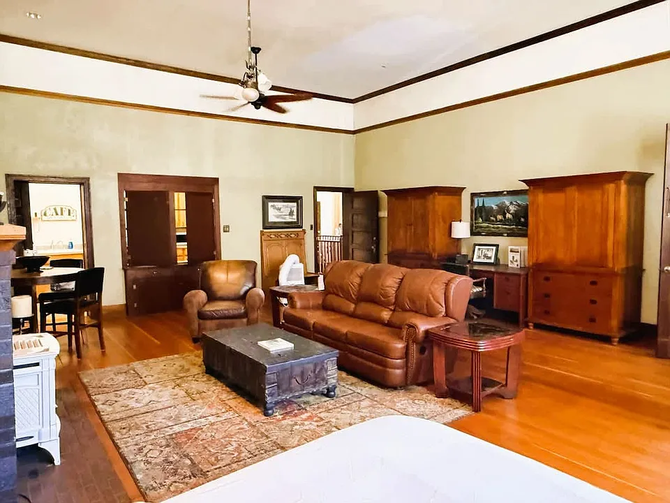 200 S Coeur Dalene Ave #2-ID1542962P