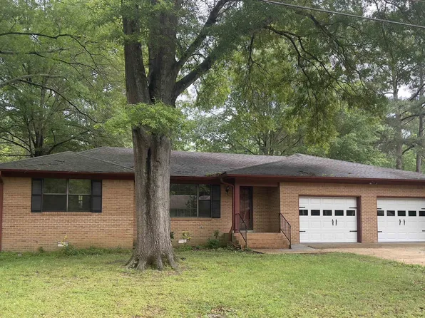 806 Lynn St, Somerville, TN 38068