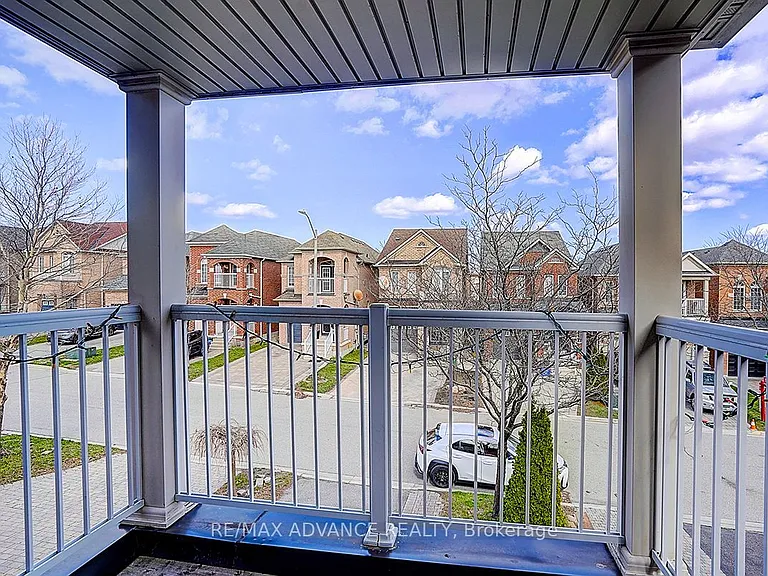 137 Laramie Cres — Photo 31