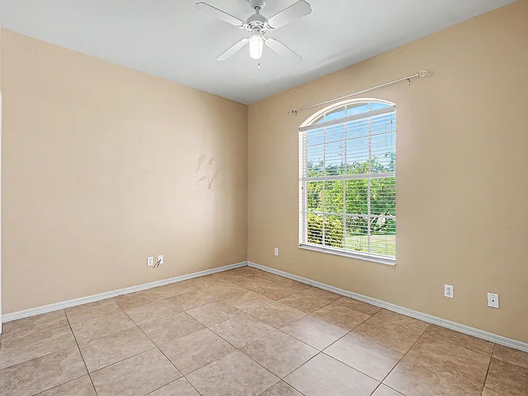 627 SW 47th Ter #627 — Photo 16