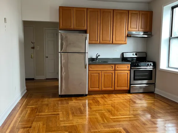 4568 Man Colleg Parkway image 1 of 6