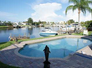 4556 Floramar Ter, New Port Richey, FL 34652