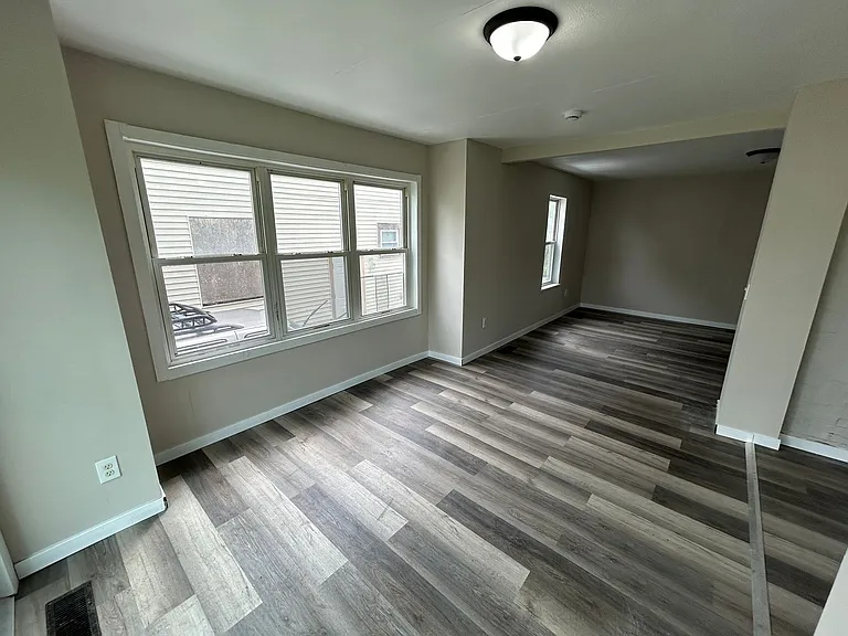 109 Kent Ct — Photo 19