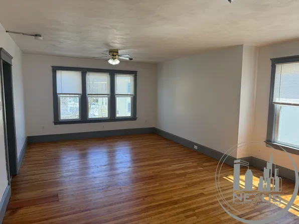 196 Fairmont Ave APT 3, Worcester, MA 01604