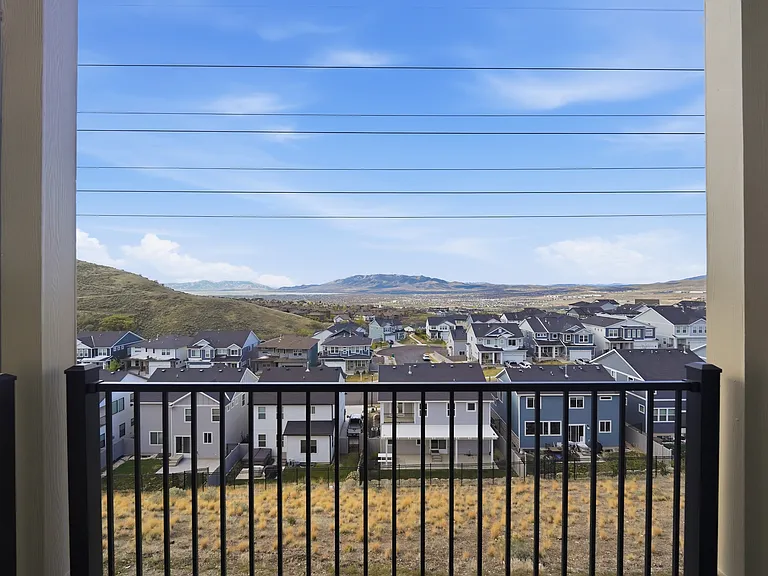2203 W Swift Fox Dr — Photo 26